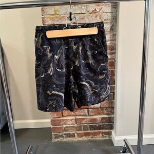 Lululemon Liner Shorts Granite Black Size Medium Men’s